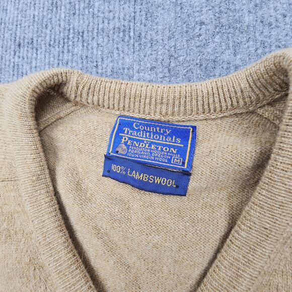 Vintage Pendleton Sweater Mens Medium V Neck Country Traditionals Wool Preppy - Picture 2 of 5